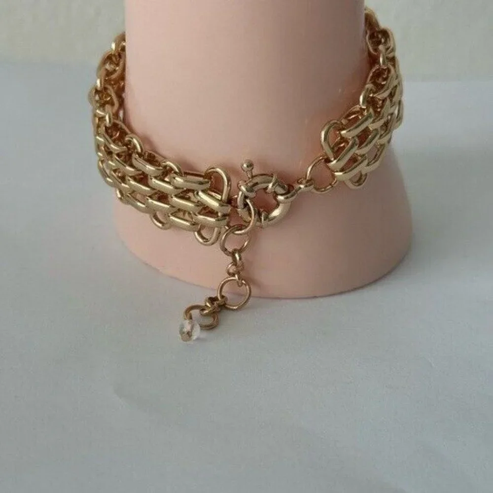 True to form Statement Bracelet Gold Color Link Polished 7.5
